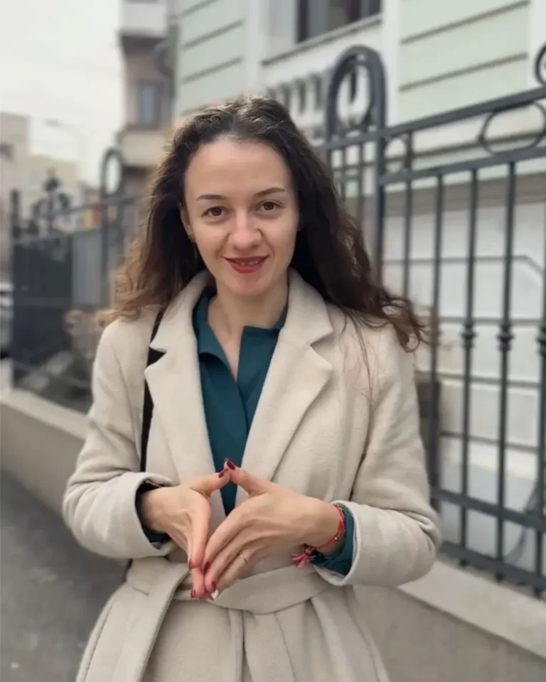 Madalina Luca eBook prezentari